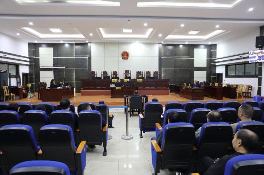 金安区法院开展职务犯罪案件庭审旁听活动